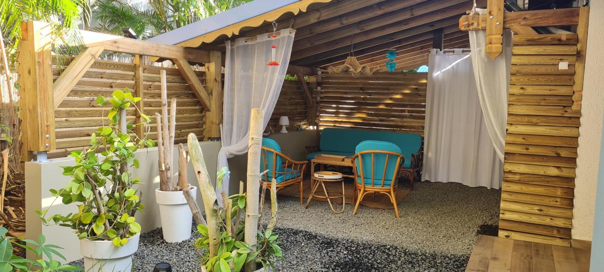 Gite Kaz A Topaze, Piscine, Jardin Tropical 圣罗斯 外观 照片
